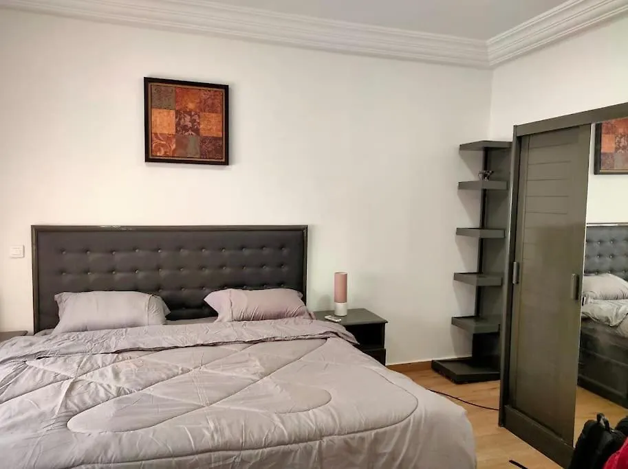 Beautiful And Tastefully Decorated Apartment Dakar